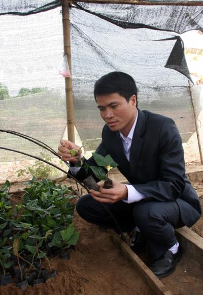 Trí thức trẻ năng động, nhiệt huyết trên vùng đất khó ảnh 2