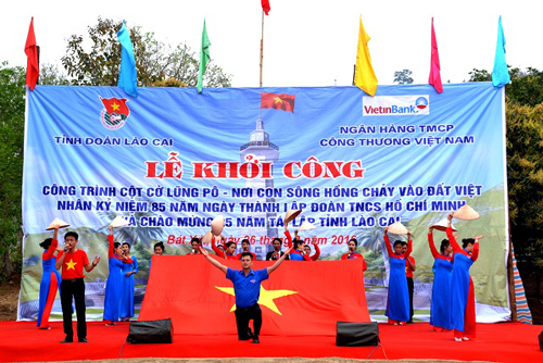 Xây dựng Cột cờ Lũng Pô ảnh 1