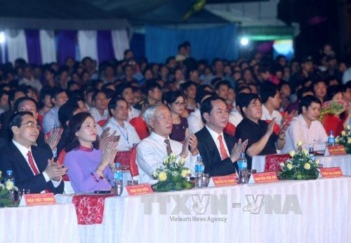 Chủ tịch nước Trần Đại Quang dự khai mạc Lễ hội truyền thống Trường Yên ảnh 2
