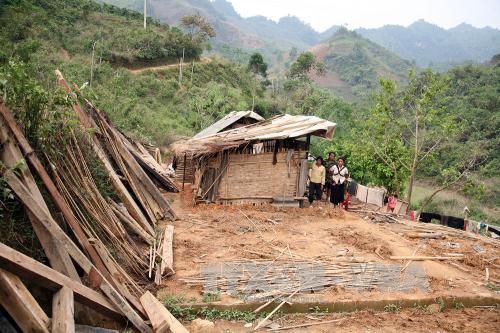 Điện Biên khẩn trương khắc phục hậu quả dông lốc, mưa đá ảnh 1