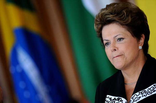 Tổng thống Brazil bắt đầu dọn đồ khỏi nơi làm việc ảnh 1