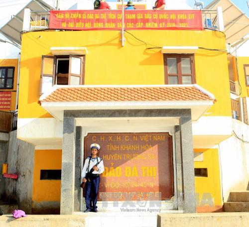 Hải trình đưa lá phiếu đến Trường Sa ảnh 2