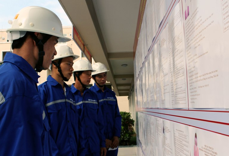 Công nhân với ngày hội lớn ảnh 1