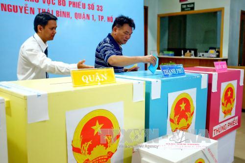 Chuyện ghi ở trụ sở Ủy ban bầu cử TP Hồ Chí Minh ảnh 1