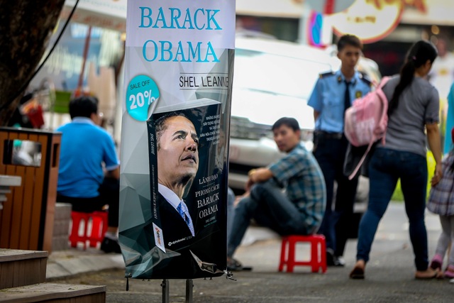 Hàng loạt mặt hàng "nóng" cùng chuyến thăm của ông Obama ảnh 4