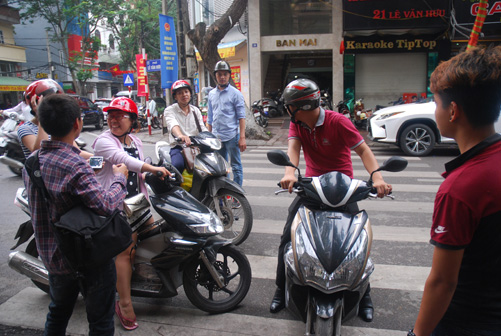 Bún chả Hương Liên “cháy hàng” vì Tổng thống Obama ảnh 3