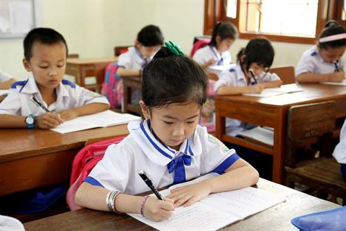 Bất tiện đồng phục học sinh ảnh 1