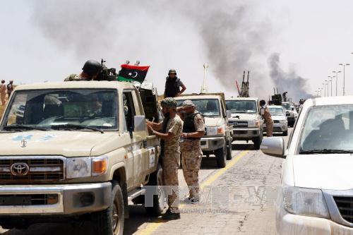IS thực hiện ba vụ bom xe liều chết ở Libya ảnh 1