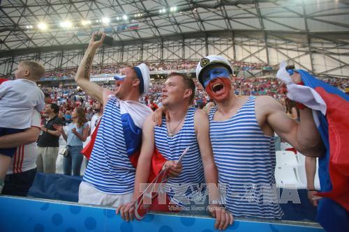 Sắc màu cổ động viên EURO 2016 ảnh 7