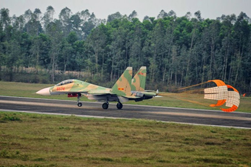Máy bay Su-30 mất liên lạc khi đang bay huấn luyện ảnh 1