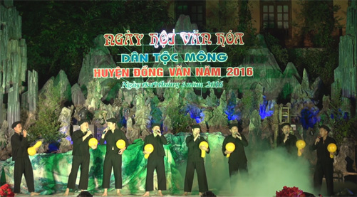Rộn ràng ngày hội văn hóa dân tộc Mông ảnh 1