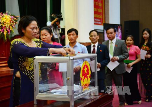 HĐND tỉnh Sơn La bầu các chức danh chủ chốt khóa XIV ảnh 1