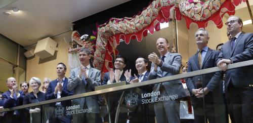 Quỹ đầu tư lớn nhất tại Việt Nam niêm yết trên sàn London ảnh 1