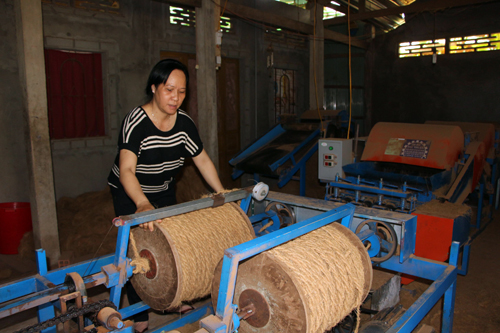 Vươn lên làm giàu bằng nghề đan lát thủ công ảnh 1