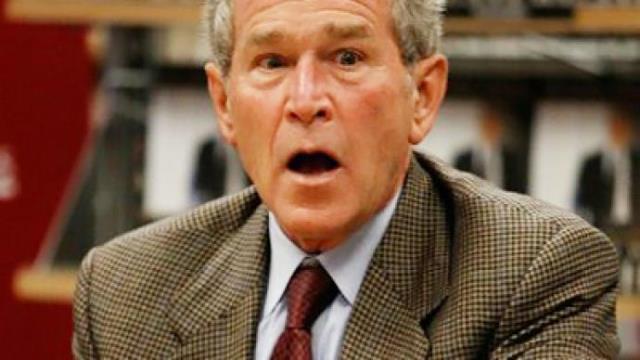 Ông Trump được đề cử, cựu Tổng thống G. Bush lo lắng ảnh 1
