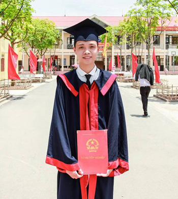 Không đi học thêm vẫn đỗ thủ khoa 3 khối thi ảnh 1