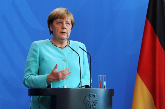 Tỷ lệ ủng hộ thủ tướng Merkel sụt giảm mạnh vì chính sách tị nạn. Ảnh: Mạnh Hùng