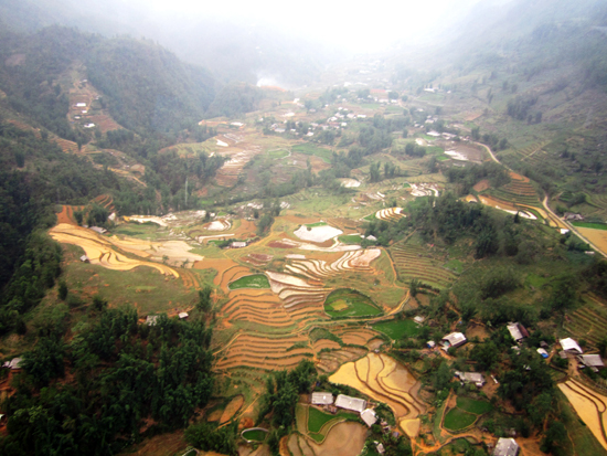Chiêm ngưỡng vẻ đẹp thung lũng Mường Hoa ảnh 2