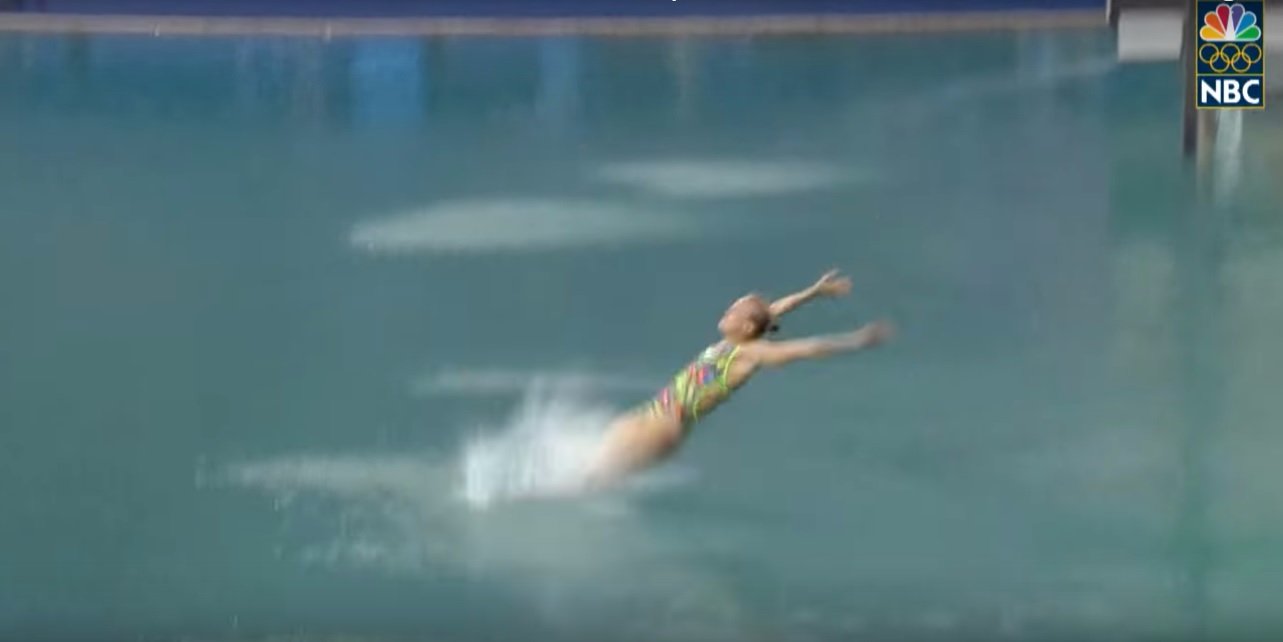 Cú nhảy cầu tệ nhất lịch sử Olympic ảnh 2