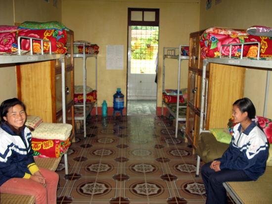 Mô hình bán trú tiếp sức học sinh vùng cao đến trường ảnh 2