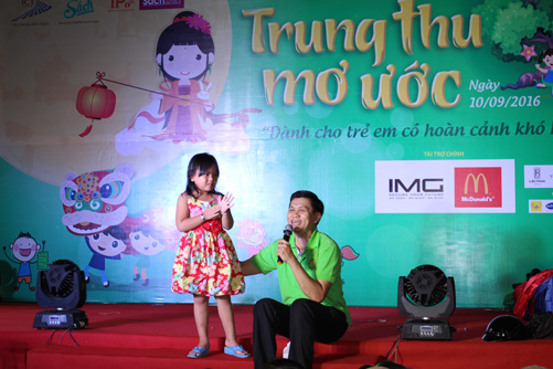 Trung thu ấm áp cho thiếu nhi khó khăn ảnh 1