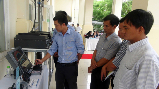 Ngư dân cần hỗ trợ thông tin liên lạc ảnh 1