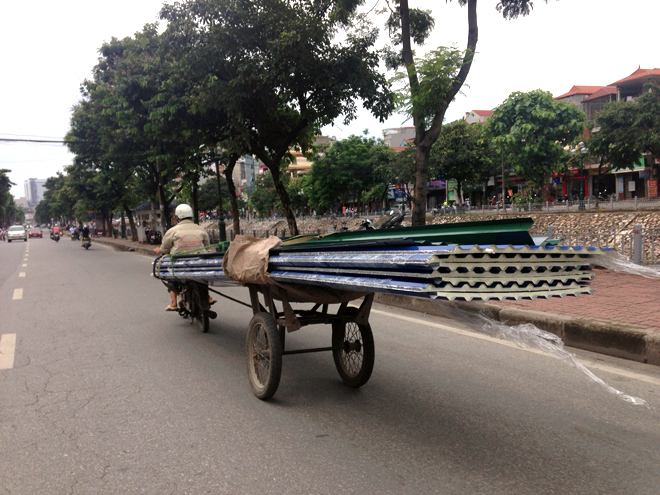 Kinh hoàng "máy chém" nghênh ngang giữa phố ảnh 3