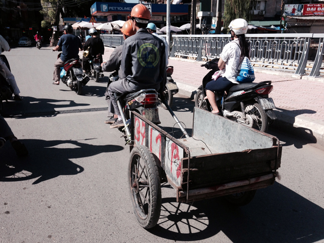 Kinh hoàng "máy chém" nghênh ngang giữa phố ảnh 6