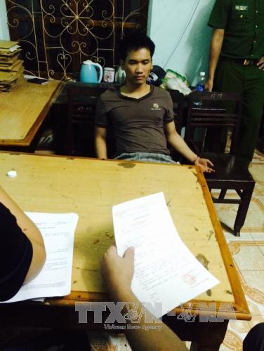 Bắt khẩn cấp đối tượng mua bán 10 bánh heroin ảnh 1