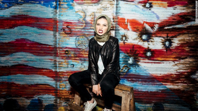 Kết quả hình ảnh cho Playboy lần đầu đăng ảnh phụ nữ đạo Hồi trùm khăn Hijab