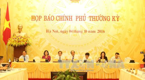 Giải đáp nhiều vấn đề "nóng" tại buổi họp báo Chính phủ ảnh 1