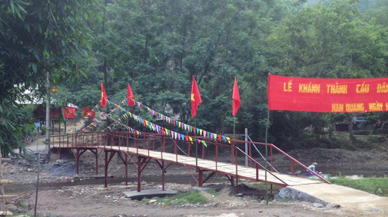 Nữ phó chủ tịch xã hết lòng vì dân ảnh 1