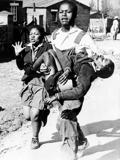 Bức ảnh gây sốc về chế độ Apartheid ảnh 1