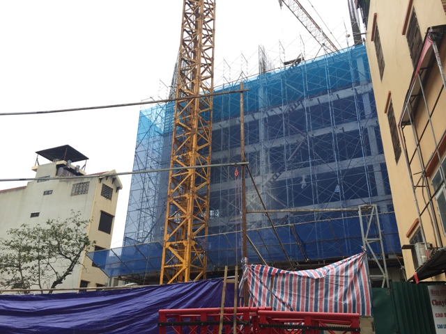 Hiện trường vụ sập giàn giáo 2 người chết ở Hoàng Mai ảnh 6