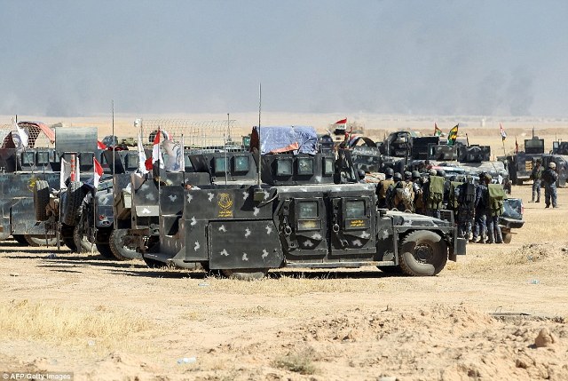 Các cánh quân Iraq rầm rập xuất trận giải phóng Mosul khỏi tay IS ảnh 6