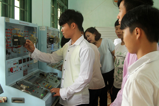 Mô hình kết hợp dạy văn hóa và nghề ảnh 1