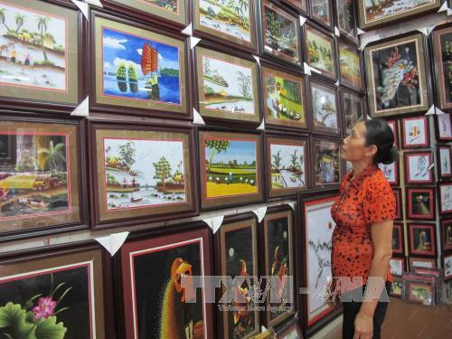 Giữ gìn và bảo tồn làng nghề thêu Văn Lâm ảnh 2