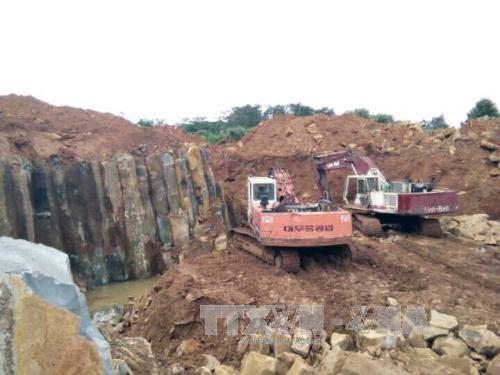 Đùn đẩy trách nhiệm trong xử lý vụ khai thác đá ở Đắk Nông ảnh 1