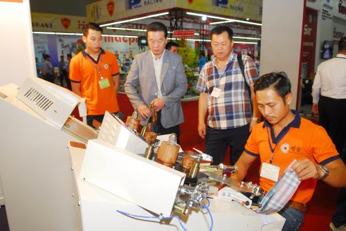 Thay đổi công nghệ để nâng sức cạnh tranh dệt may ảnh 3