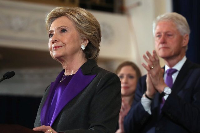 Cánh cửa Nhà Trắng hé mở với bà Clinton? ảnh 1