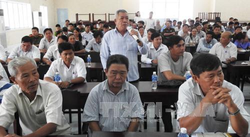 Tiếp xúc cử tri để giải đáp kiến nghị ảnh 2