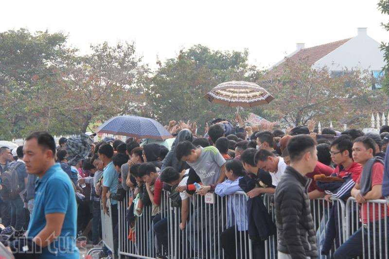 Giá vé chợ đen trận Việt Nam - Indonesia bị đẩy “trên trời” ảnh 6