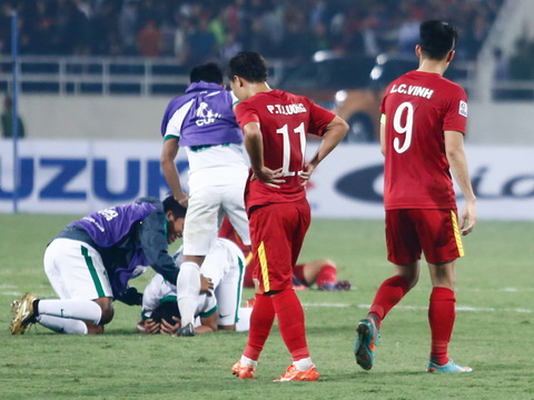 Công Vinh, Thành Lương đồng loạt chia tay đội tuyển Việt Nam ảnh 1
