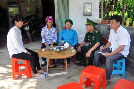 Người có uy tín góp phần bảo vệ an ninh biên giới ảnh 2
