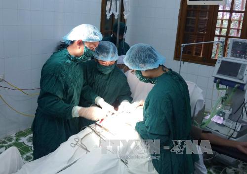 Cấp cứu thành công 2 bệnh nhân trên đảo Bạch Long Vĩ ảnh 1