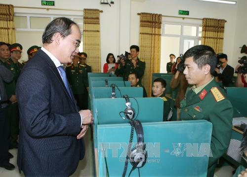 Đồng chí Nguyễn Thiện Nhân chúc mừng Trường sỹ quan đặc công ảnh 1