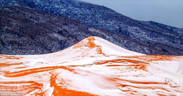 Ngắm tuyết rơi trên sa mạc Sahara đẹp “mê li” ảnh 4