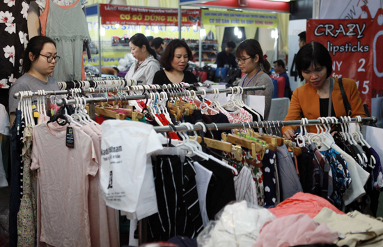 Ngành dệt may chưa hết khó khăn trong năm 2017 ảnh 1