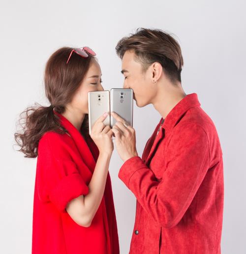 Thị trường smartphone tăng trưởng mạnh ảnh 1