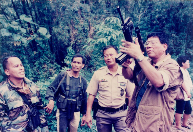 Ảnh hiếm về tuổi trẻ của Tổng thống Philippines Rodrigo Duterte ảnh 8